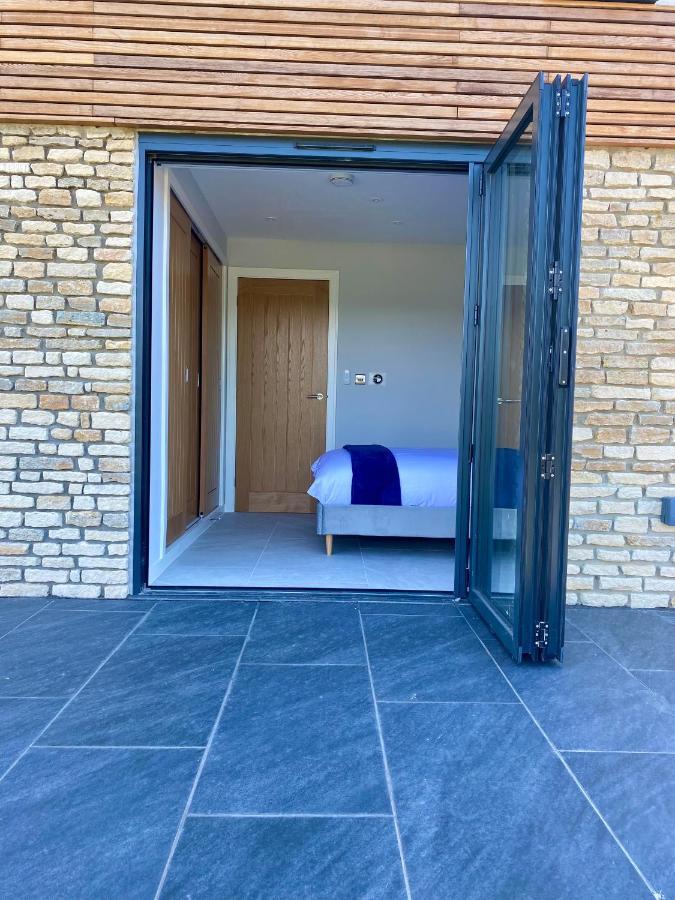 Stunning Modern Home Set In Beautiful Grounds. Bath Extérieur photo